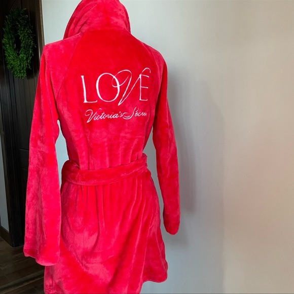 VS robe🎁 - Picture 1 of 4